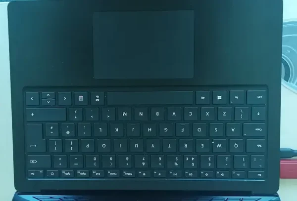 Microsoft Surface Laptop 4 - Core i7-1185G7 - 16 Gb DDR4 RAM - 256 GB SSD - Teclado QWERTY Inglés - Imagen 4